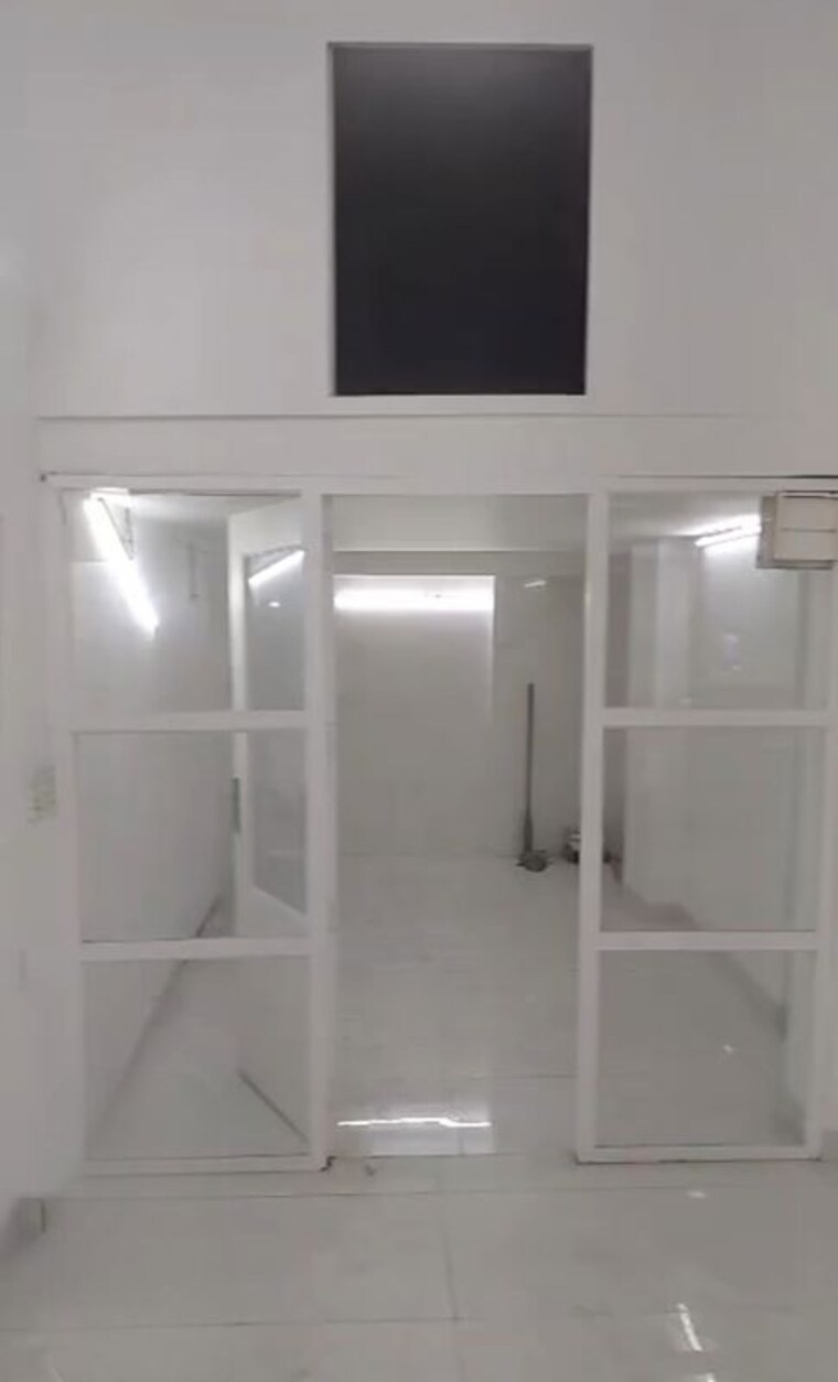 Exterior View, lajpat nagar i Commercial Shop 450 Sq.Ft. In Lajpat Nagar I Delhi 10277415