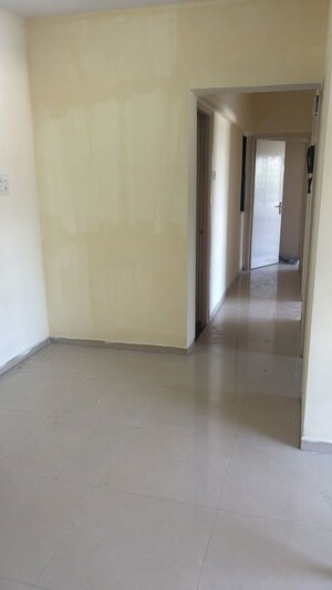 Room in 2 BHK Apartment at Horizon Apartment Chembur, Chembur – for Rent