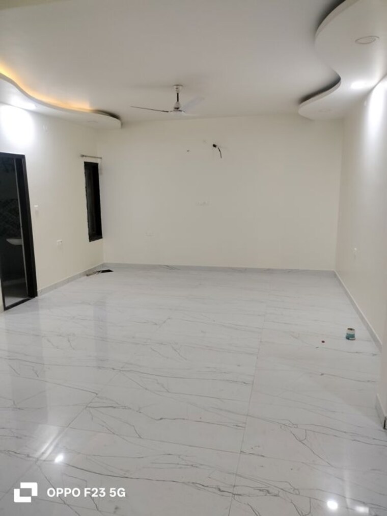 Room, amar shaheed path 2.5 Bedroom 2200 Sq.Ft. Builder Floor In Amar Shaheed Path Lucknow 10291654