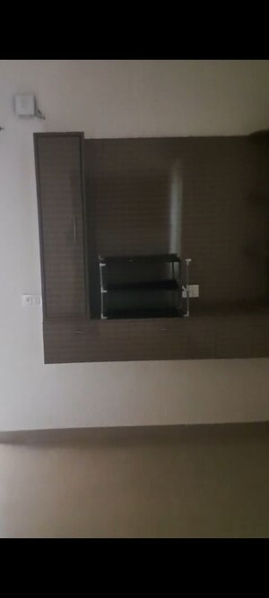 Furnished Amenities in 2 BHK Apartment at Shree Vardhman Green Court, Sector 90 – for Sale