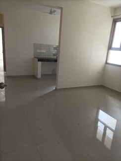 2 BHK Apartment For Sale in Pareena Om Apartments