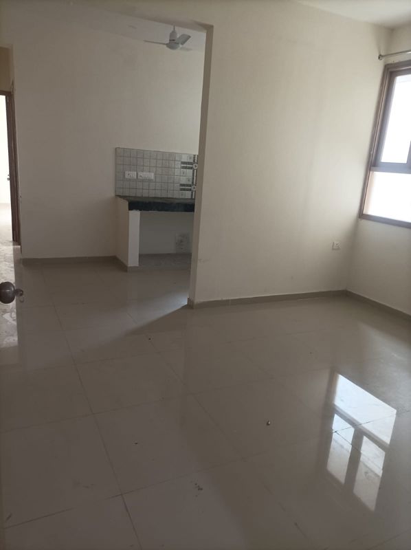 2 BHK Apartment For Sale in Pareena Om Apartments