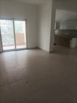 Room in 2.5 BHK Apartment at Tashee Capital Gateway, Sector 111 – for Rent