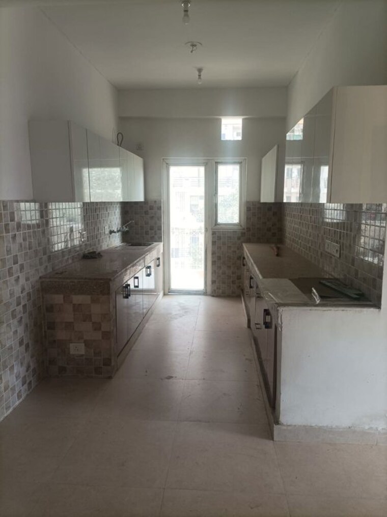 undefined, tashee-capital-gateway 2.5 Bedroom 1350 Sq.Ft. Apartment In Sector 111 Gurgaon 10291789