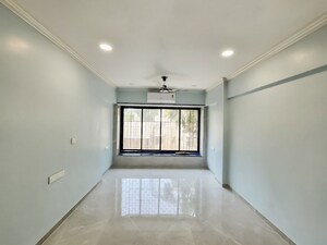 Room in 2 BHK Apartment at Bandra West – for Rent