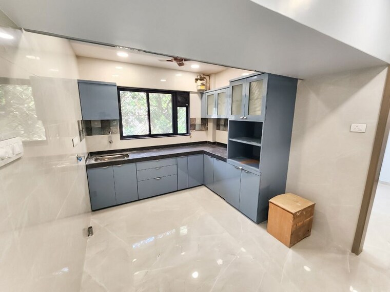 Kitchen, bandra west 2 Bedroom 700 Sq.Ft. Apartment In Bandra West Mumbai 10291734