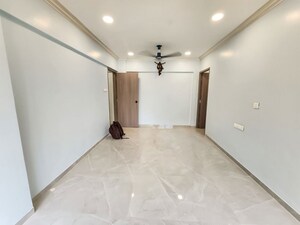 Room in 2 BHK Apartment at Bandra West – for Rent