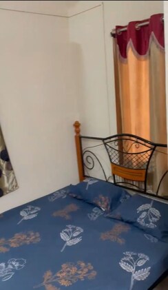 2 BHK Independent House For Rent in MLA Colony
