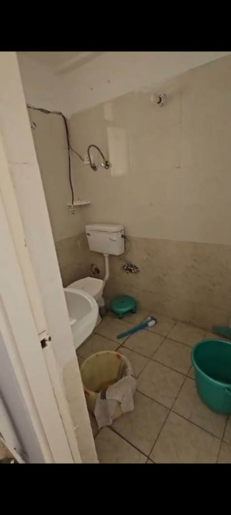 Bathroom, shree-vardhman-green-court 1 Bedroom 320 Sq.Ft. Apartment In Sector 90 Gurgaon 10291802