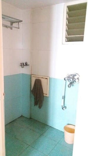 Room in 2 BHK Apartment at Powai Woods CHSL, Powai – for Rent