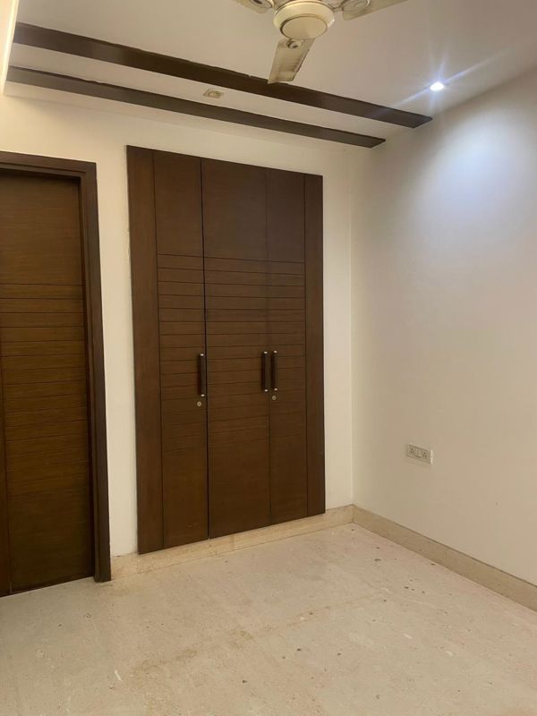 3 BHK + Extra Room Builder Floor For Rent in Rajouri Garden
