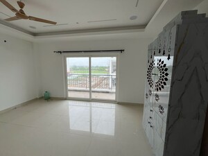 Room in 4 BHK Villa at Sark Garden Villas, Mokila – for Rent