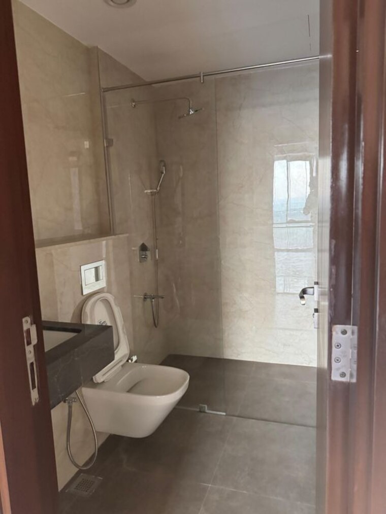 Bathroom, piramal-mahalaxmi 3 Bedroom 1750 Sq.Ft. Apartment In Mahalaxmi Mumbai 10291936