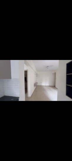 2 BHK Apartment For Rent in Shree Vardhman Green Court