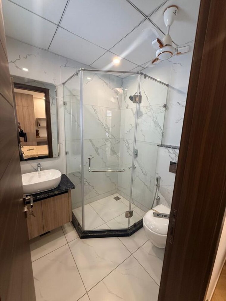 Bathroom, krisumi-waterfall-residences 3.5 Bedroom 2550 Sq.Ft. Apartment In Sector 36a Gurgaon 10291946