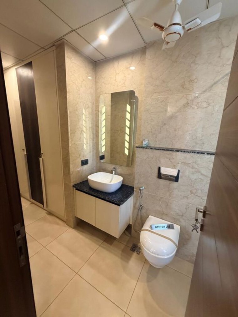Bathroom, krisumi-waterfall-residences 3.5 Bedroom 2550 Sq.Ft. Apartment In Sector 36a Gurgaon 10291946