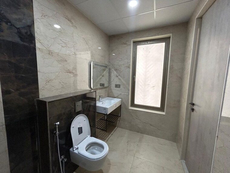 Bathroom, sri-fortune-sonthalia-sky-villas 4 Bedroom 7333 Sq.Ft. Apartment In Kokapet Hyderabad 10291952