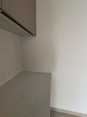 Room in 4 BHK Apartment at Sri Fortune Sonthalia Sky Villas, Kokapet – for Rent