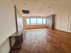 Room in 4 BHK Apartment at Sri Fortune Sonthalia Sky Villas, Kokapet – for Rent