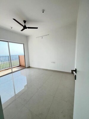 Room in 2 BHK Apartment at Rakshak Nagar Gold, Kharadi – for Rent