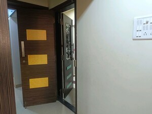 Room in 2 BHK Apartment at Anmol Tower, Goregaon West – for Rent
