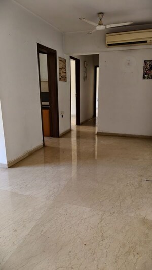 2 BHK Apartment For Rent in Satellite Royale, Goregaon East