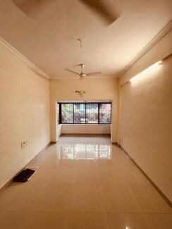 2 BHK + Pooja Room Apartment For Rent in Bandra West