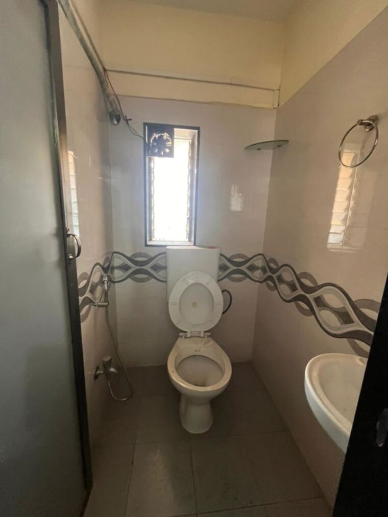 Bathroom, sonawala-building-fort Commercial Office Space 650 Sq.Ft. In Fort Mumbai 10292098