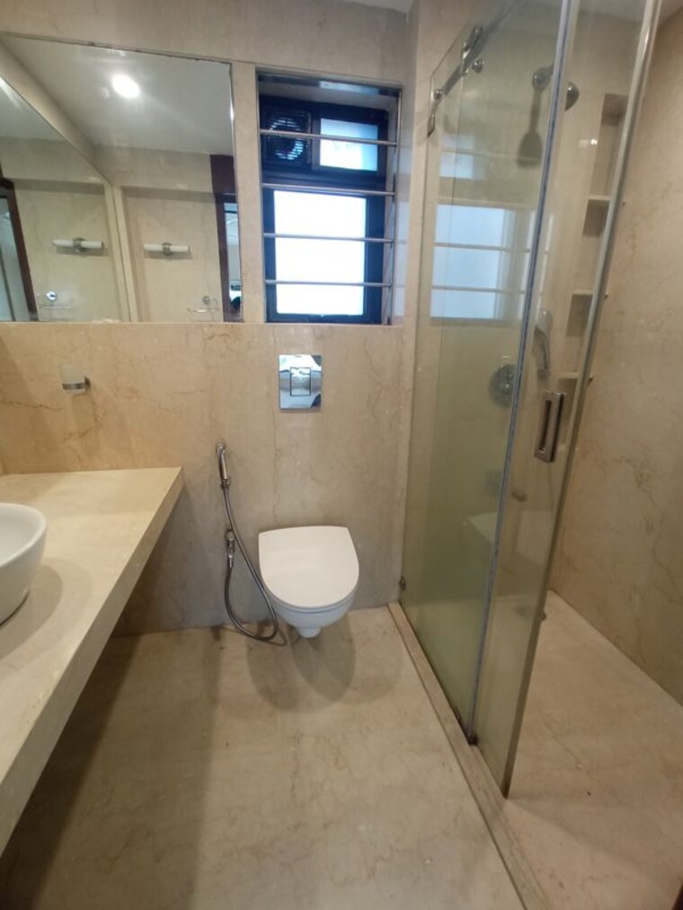 Bathroom, godrej-platinum-mumbai 2 Bedroom 849 Sq.Ft. Apartment In Vikhroli East Mumbai 10292116