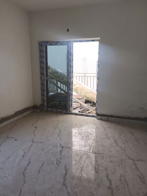 Room in 2 BHK Apartment at Manikonda – for Rent