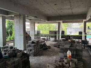 Parking in 2 BHK Apartment at Aranyeshwar Park, Sahakar Nagar – for Sale