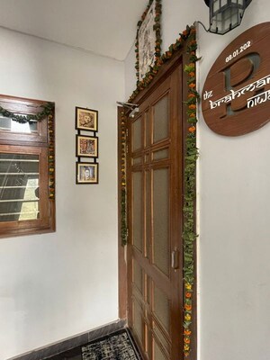 Furnished Amenities in 3 BHK Apartment at BPTP Parklands, Sector 76 – for Rent