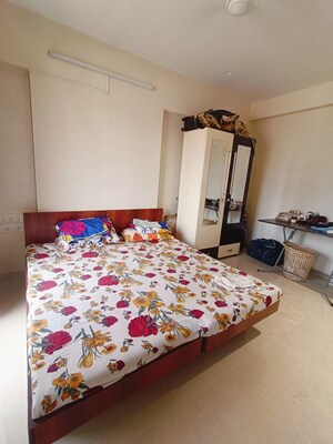 Bedroom in 2 BHK Apartment at L Nagpal Satnam Leela, Chembur – for Rent