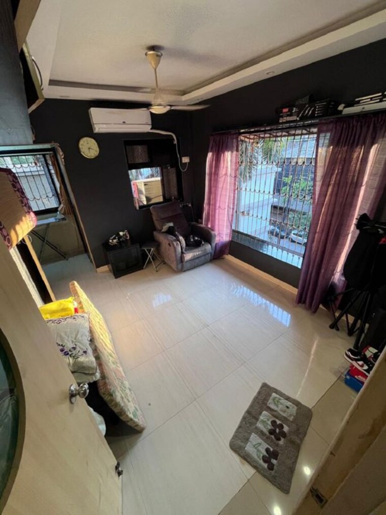 Room, bandra west 2 Bedroom 700 Sq.Ft. Apartment In Bandra West Mumbai 10292135