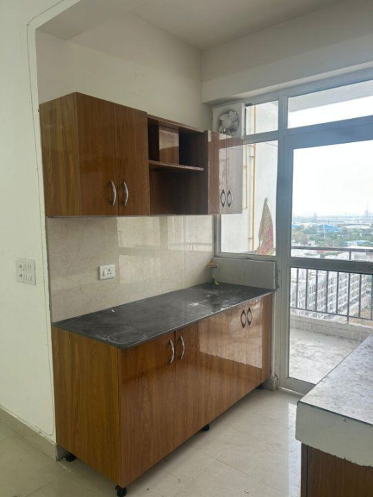 Kitchen, suncity-avenue-76 2 Bedroom 635 Sq.Ft. Apartment In Sector 76 Gurgaon 10271037
