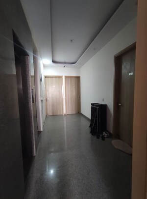 Building Lobby in 1 RK Builder Floor at DLF Galleria Tower, Sector 28 – for Rent