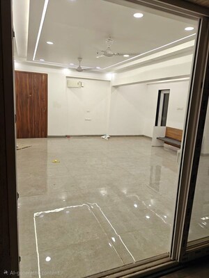 Room in 3 BHK Apartment at Viraj Sequoia, Aundh – for Rent