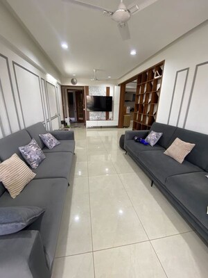 Living Room in 3 BHK Apartment at Naranpura – for Rent