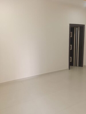 Room in 3 BHK Apartment at Manikonda – for Rent