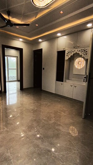 Room in 3 BHK Builder Floor at Fidato Honour Homes, Sector 89 – for Sale