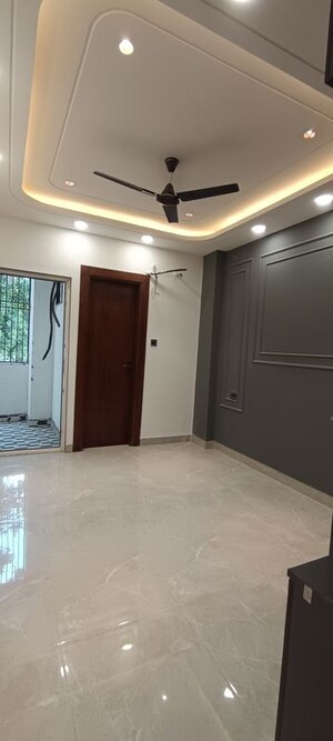 Room in 3 BHK Builder Floor at Fidato Honour Homes, Sector 89 – for Sale