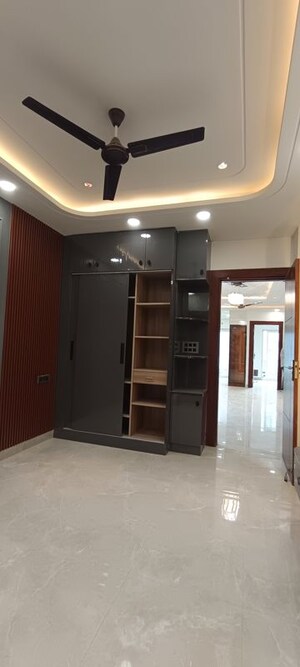 Building Lobby in 3 BHK Builder Floor at Fidato Honour Homes, Sector 89 – for Sale