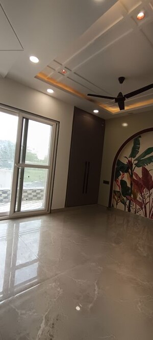 Room in 3 BHK Builder Floor at Fidato Honour Homes, Sector 89 – for Sale
