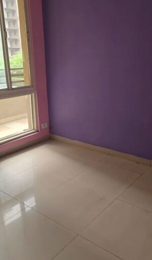 Room in 3 BHK Apartment at Nirala Estate II, Tech Zone 4 Greater Noida – for Sale