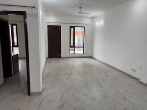 3 BHK Builder Floor For Rent in Sector 46