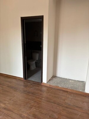 Room in 2 BHK Apartment at Apex Alphabet, Tech Zone 4 Greater Noida – for Sale