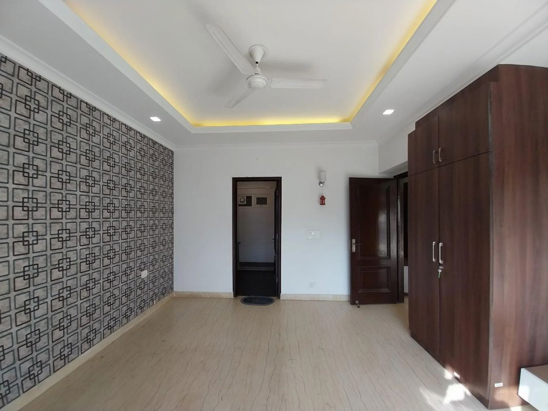 4 BHK + Servant Room 3034 Sq.Ft. Apartment in DLF The Summit