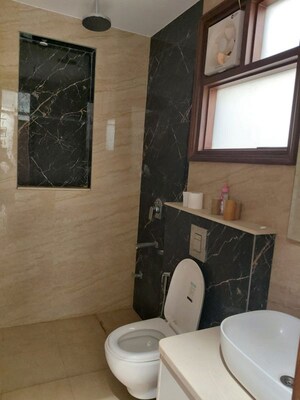 Attached Bathroom in 4 BHK Apartment at DLF The Summit, Dlf Phase V – for Sale