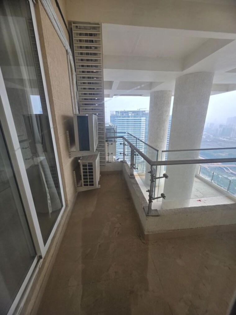 Balcony, indiabulls-sky-forest 3 Bedroom 2600 Sq.Ft. Apartment In Lower Parel Mumbai 10292220