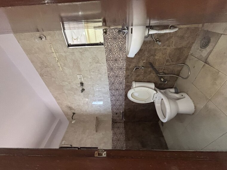 Bathroom, palm-residency-chhatarpur 2 Bedroom 800 Sq.Ft. Builder Floor In Chattarpur Delhi 10292229